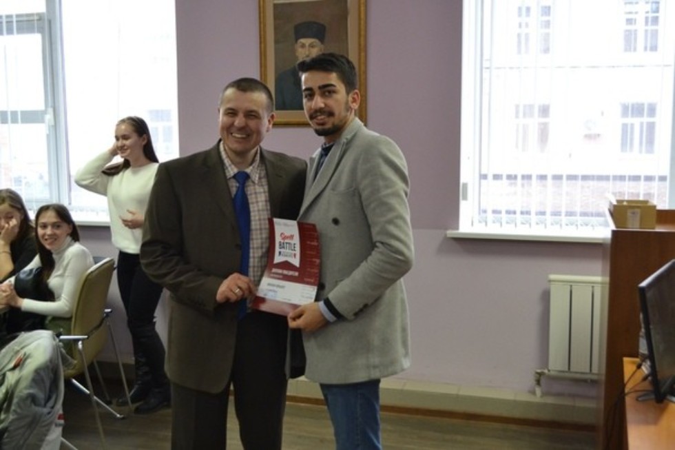 Spell Battle познакомил себя со студентами-стажерами из Турции Spell Battle познакомил себя со студентами-стажерами из Турции