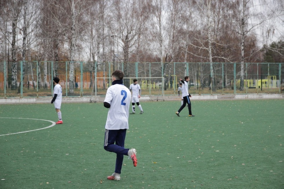 Очередной матч сборная Елабужского института провела в Набережных Челнах Очередной матч сборная Елабужского института провела в Набережных Челнах