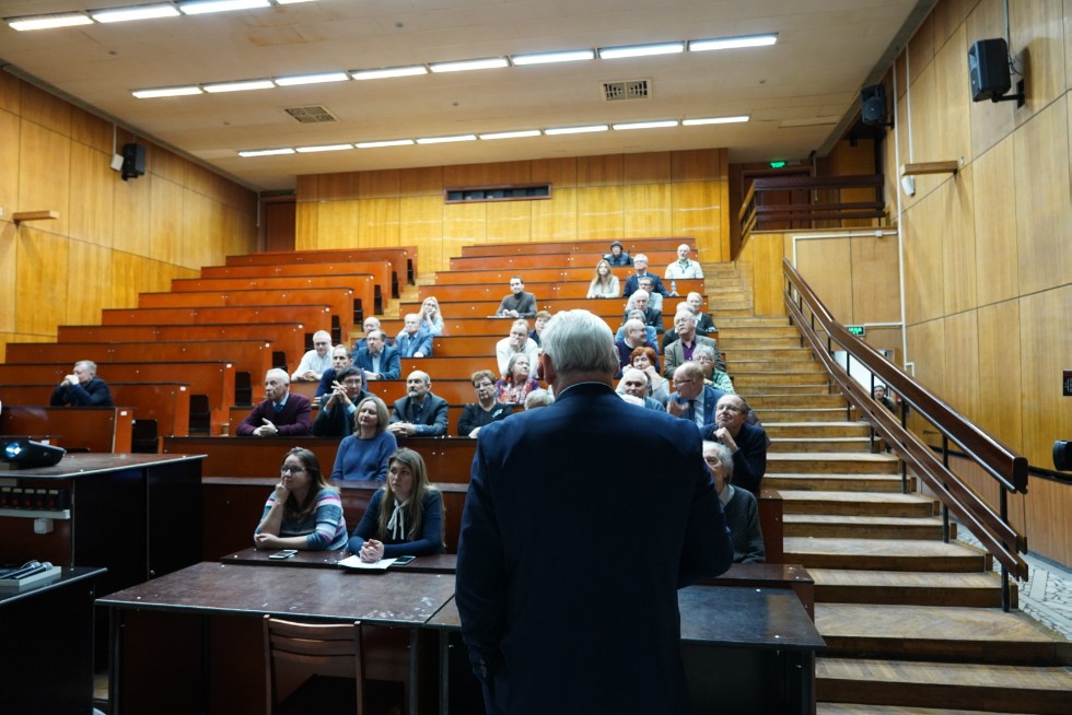 � ��������� ������ ��� ���������� ���������, ����������� 100-����� �� ��� �������� ����� ��������