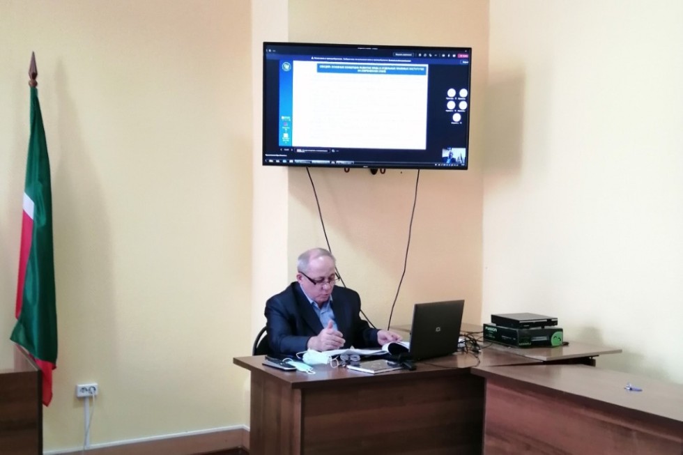 Заседание секции 'Правовые механизмы профилактики правонарушений несовершеннолетних в условиях современного цифрового пространства' Заседание секции 'Правовые механизмы профилактики правонарушений несовершеннолетних в условиях современного цифрового пространства'