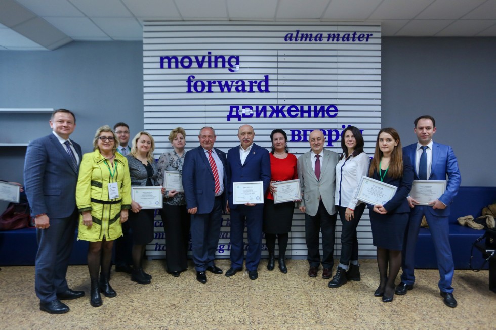 Новые магистерские программы КФУ прошли аттестацию Корпоративного университета Сбербанка Новые магистерские программы КФУ прошли аттестацию Корпоративного университета Сбербанка