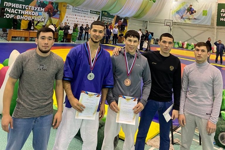 Студент Елабужского института КФУ стал призером Всероссийских соревнований по татарской борьбе на поясах Корэш Студент Елабужского института КФУ стал призером Всероссийских соревнований по татарской борьбе на поясах Корэш