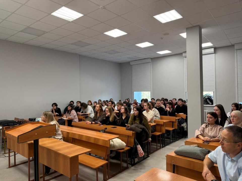 Ведущий эксперт ООО 'Диасофт' провела мастер-класс для студентов Института управления, экономики и финансов по цифровой безопасности в бизнесе Ведущий эксперт ООО 'Диасофт' провела мастер-класс для студентов Института управления, экономики и финансов по цифровой безопасности в бизнесе