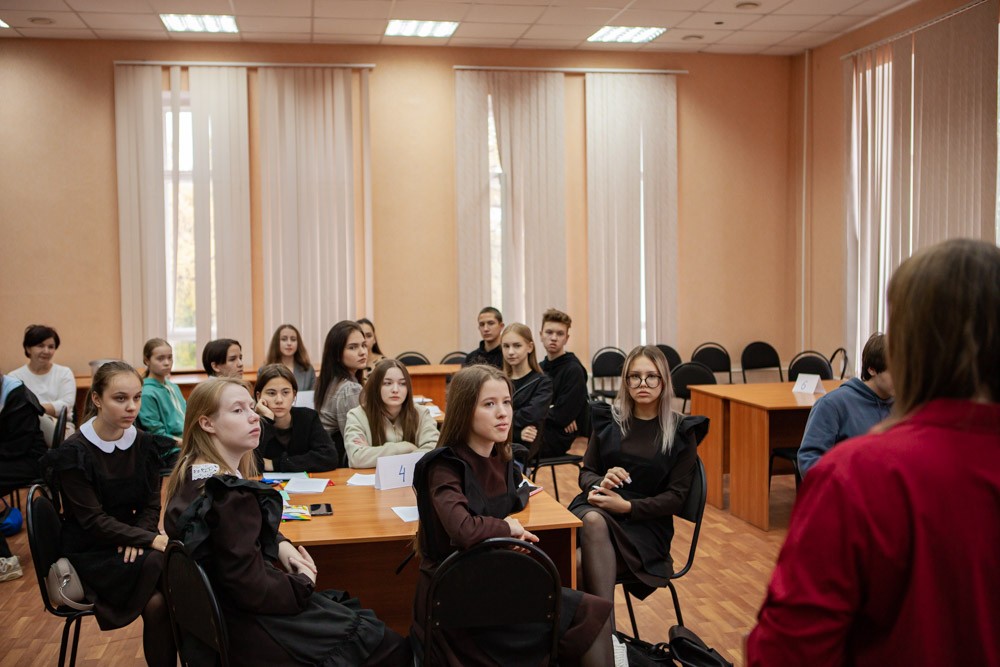 Элективные курсы 'Основы психологии и педагогики' для профильных психолого-педагогических классов в Елабужском институте КФУ: продолжение следует... Элективные курсы 'Основы психологии и педагогики' для профильных психолого-педагогических классов в Елабужском институте КФУ: продолжение следует...