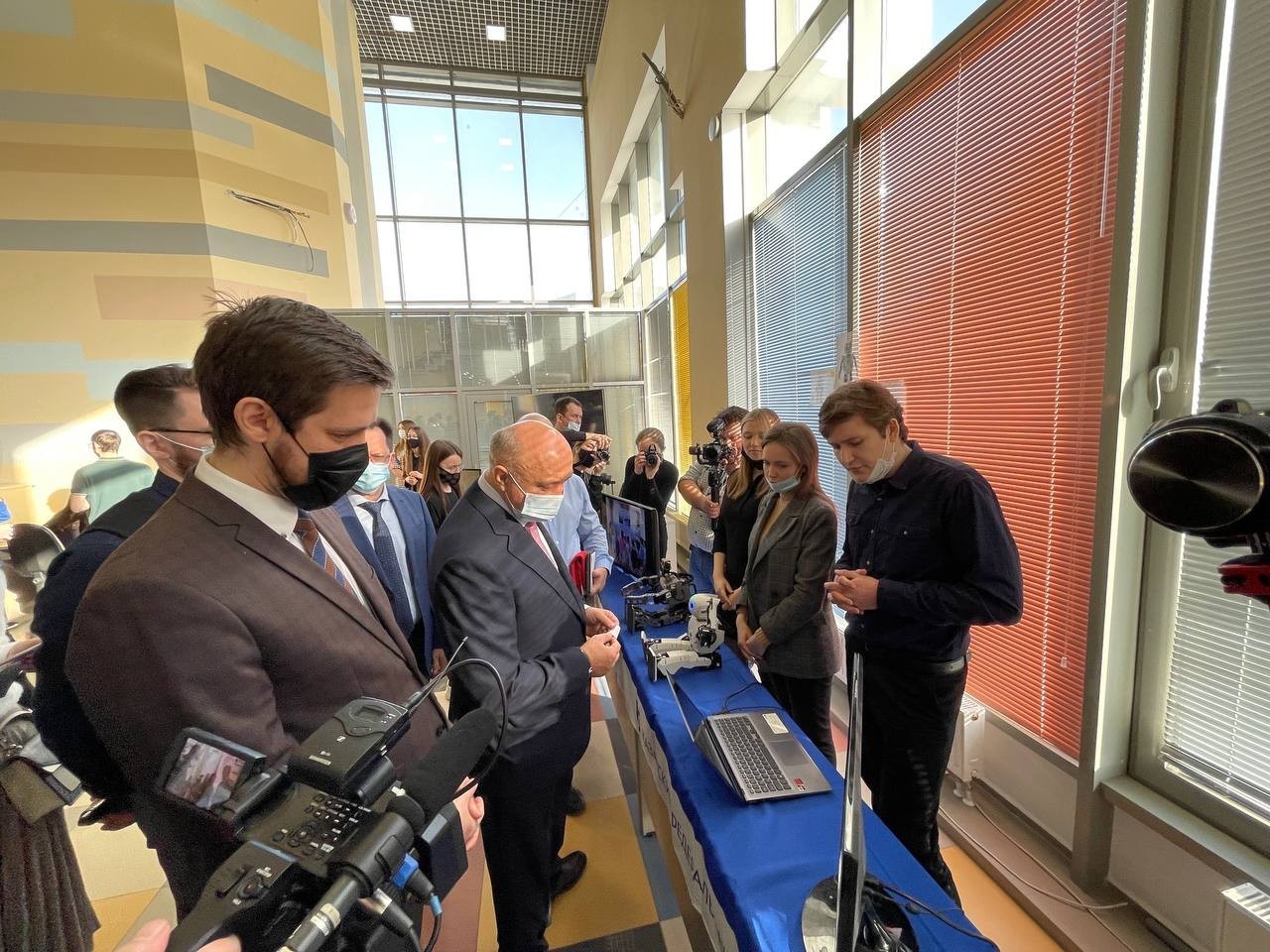 Студенты ЛИРС стали обладателями грантов президента РФ Студенты ЛИРС стали обладателями грантов президента РФ