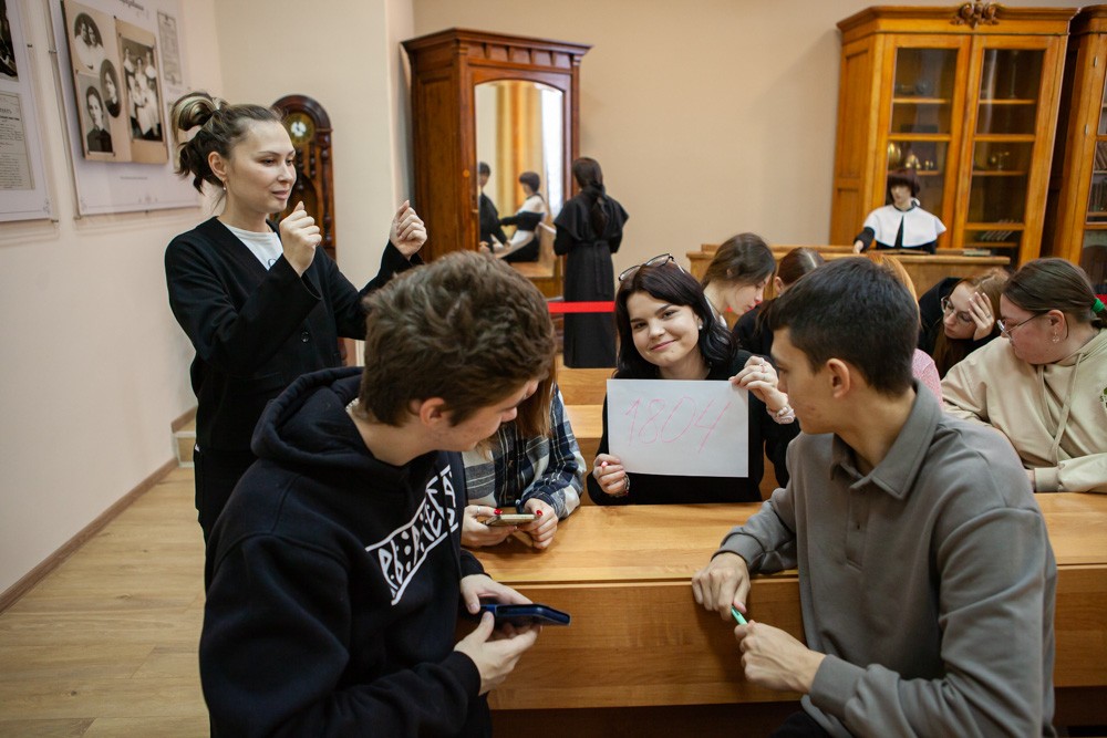 На отделении филологии и истории провели квиз 'А знаете ли Вы?' На отделении филологии и истории провели квиз 'А знаете ли Вы?'