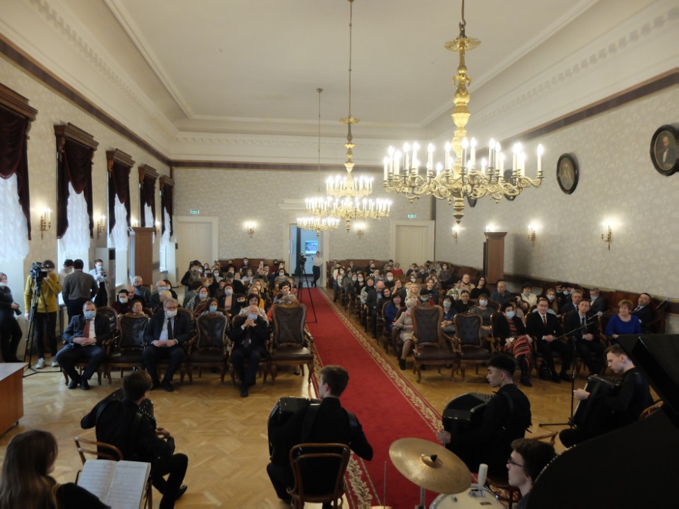 ����������� ����� ������ 8 �����.