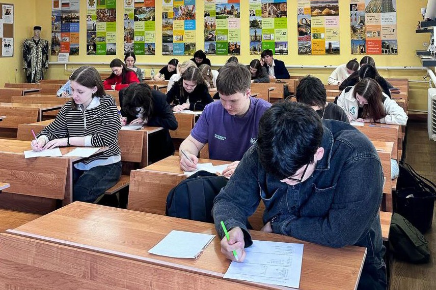 Студенты отделения иностранных языков продемонстрировали знание китайского языка Студенты отделения иностранных языков продемонстрировали знание китайского языка