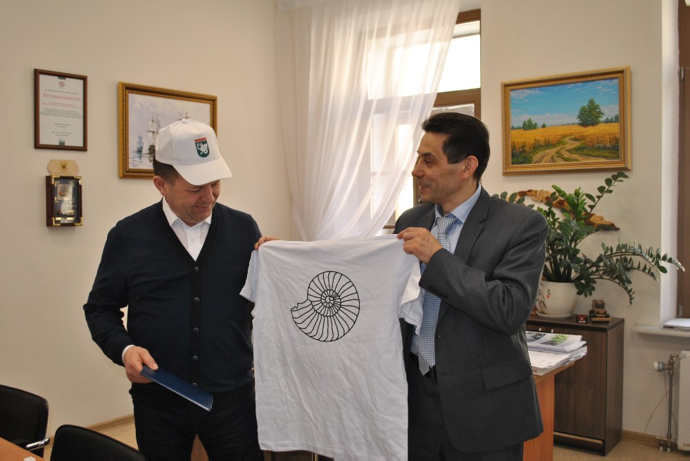 ���������� ������������� ��� '�������' �������� ���� ������������ � ���