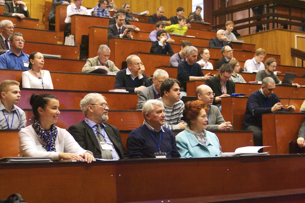 VI Всероссийская конференция 'Новые достижения ЯМР в структурных исследованиях' VI Всероссийская конференция 'Новые достижения ЯМР в структурных исследованиях'