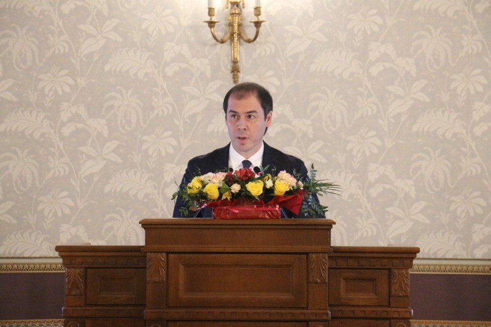 ���� ������ ������������ � ����