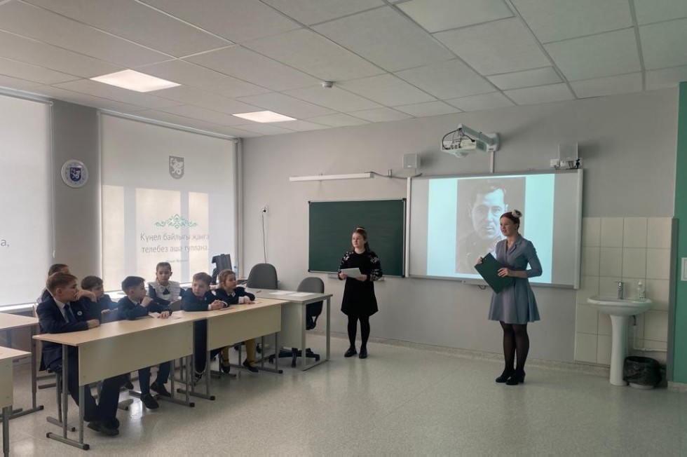 В 'Университетской' школе прошла неделя, посвященная творчеству советского татарского поэта Мусы Джалиля В 'Университетской' школе прошла неделя, посвященная творчеству советского татарского поэта Мусы Джалиля