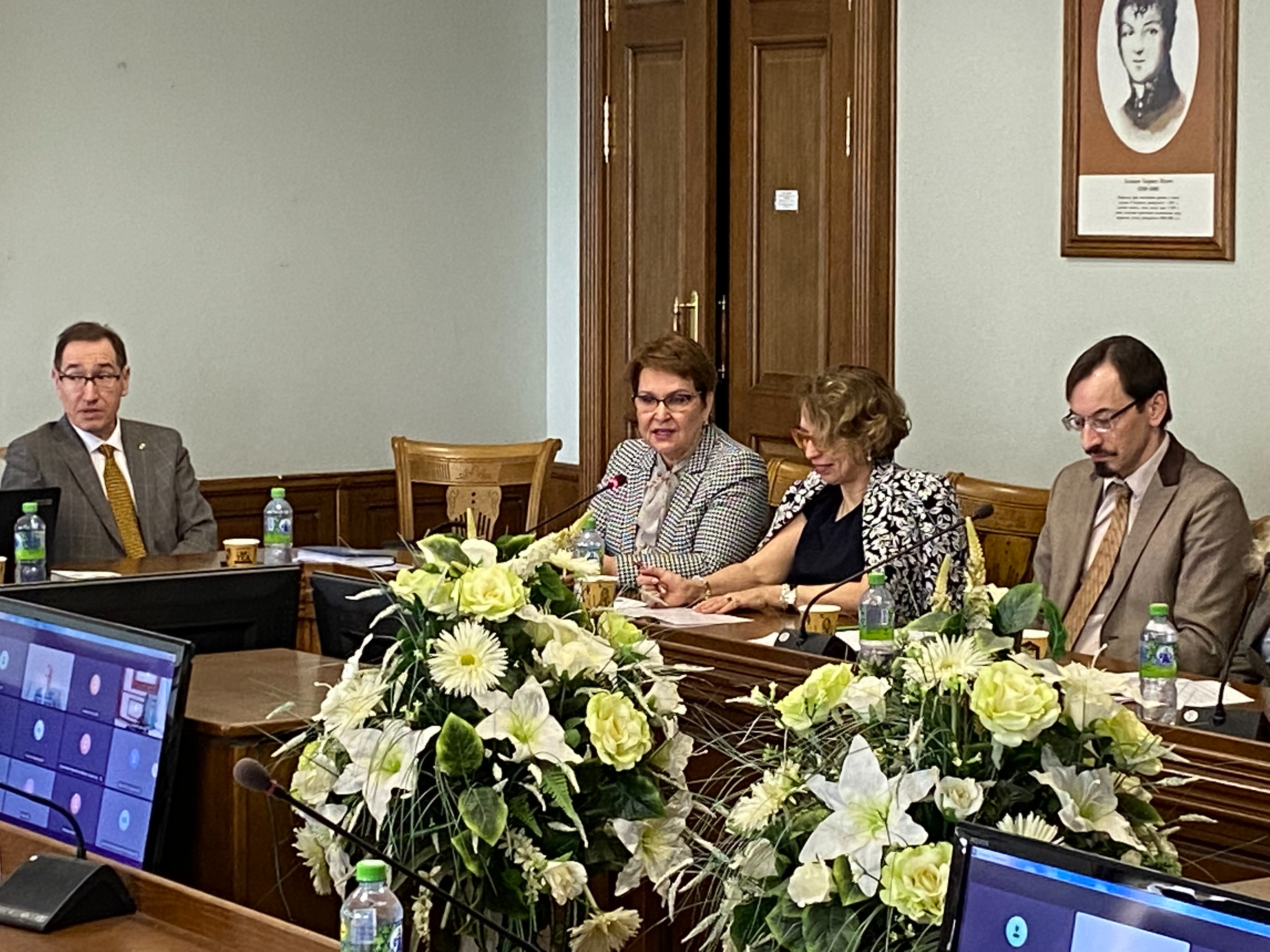 Прошел международный круглый стол 'Международное трудовое право: генезис, проблемы и перспективы развития (к 120-летию первого соглашения по вопросам труда и 105-летию МОТ' Прошел международный круглый стол 'Международное трудовое право: генезис, проблемы и перспективы развития (к 120-летию первого соглашения по вопросам труда и 105-летию МОТ'