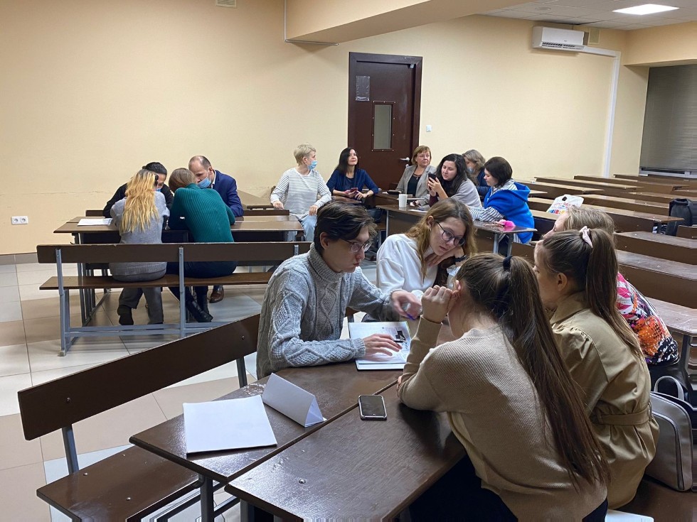 Дебаты Дебаты