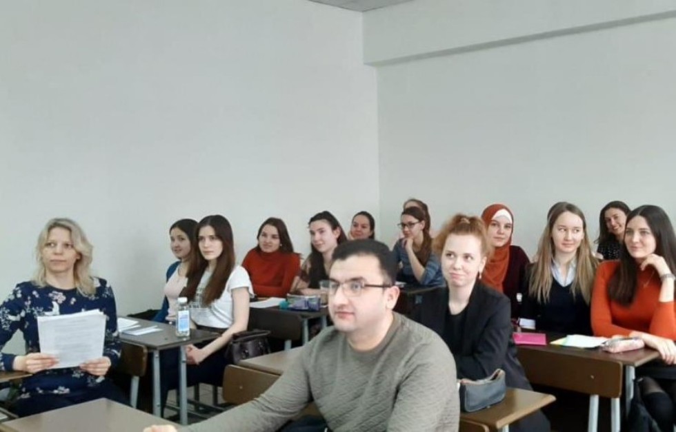 ������������� ��������� VS �������� �������