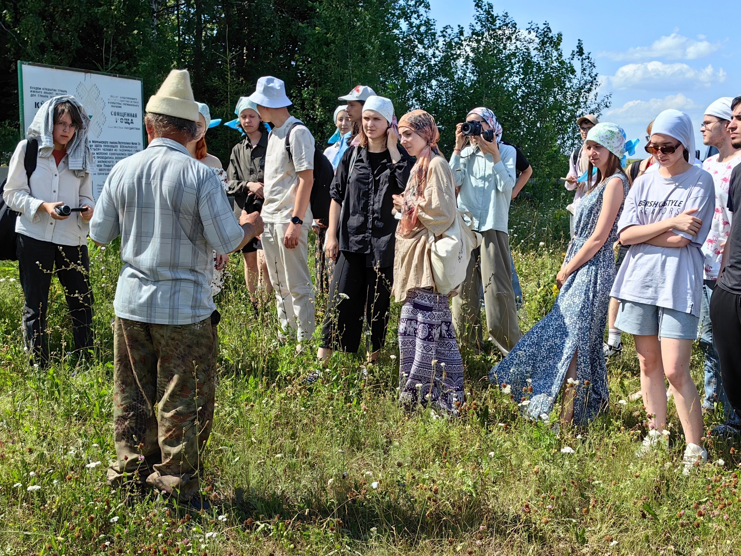 Завершилась экспедиция кафедры религиоведения КФУ в Моркинский район Марий Эл, Завершилась экспедиция кафедры религиоведения КФУ в Моркинский район Марий Эл,