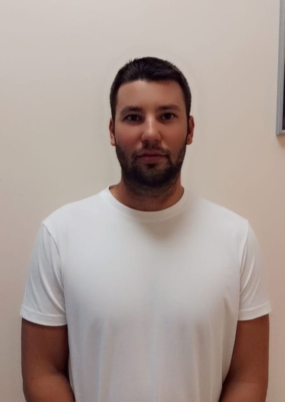 ����������