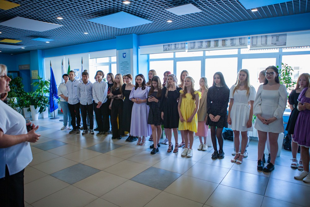 �  ,���������� �������� ���