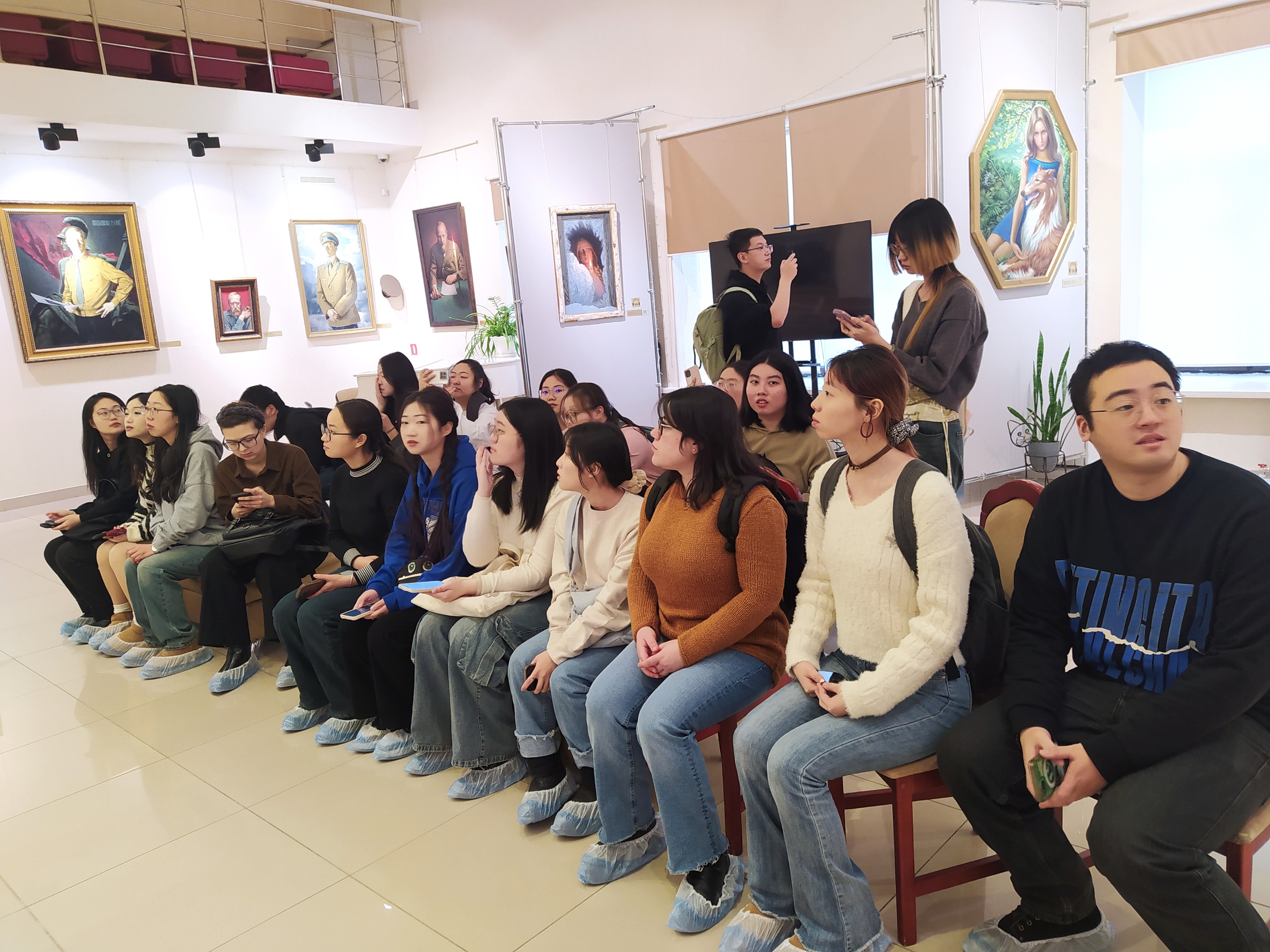 Экскурсия в музей как средство культурно-речевой адаптации Экскурсия в музей как средство культурно-речевой адаптации