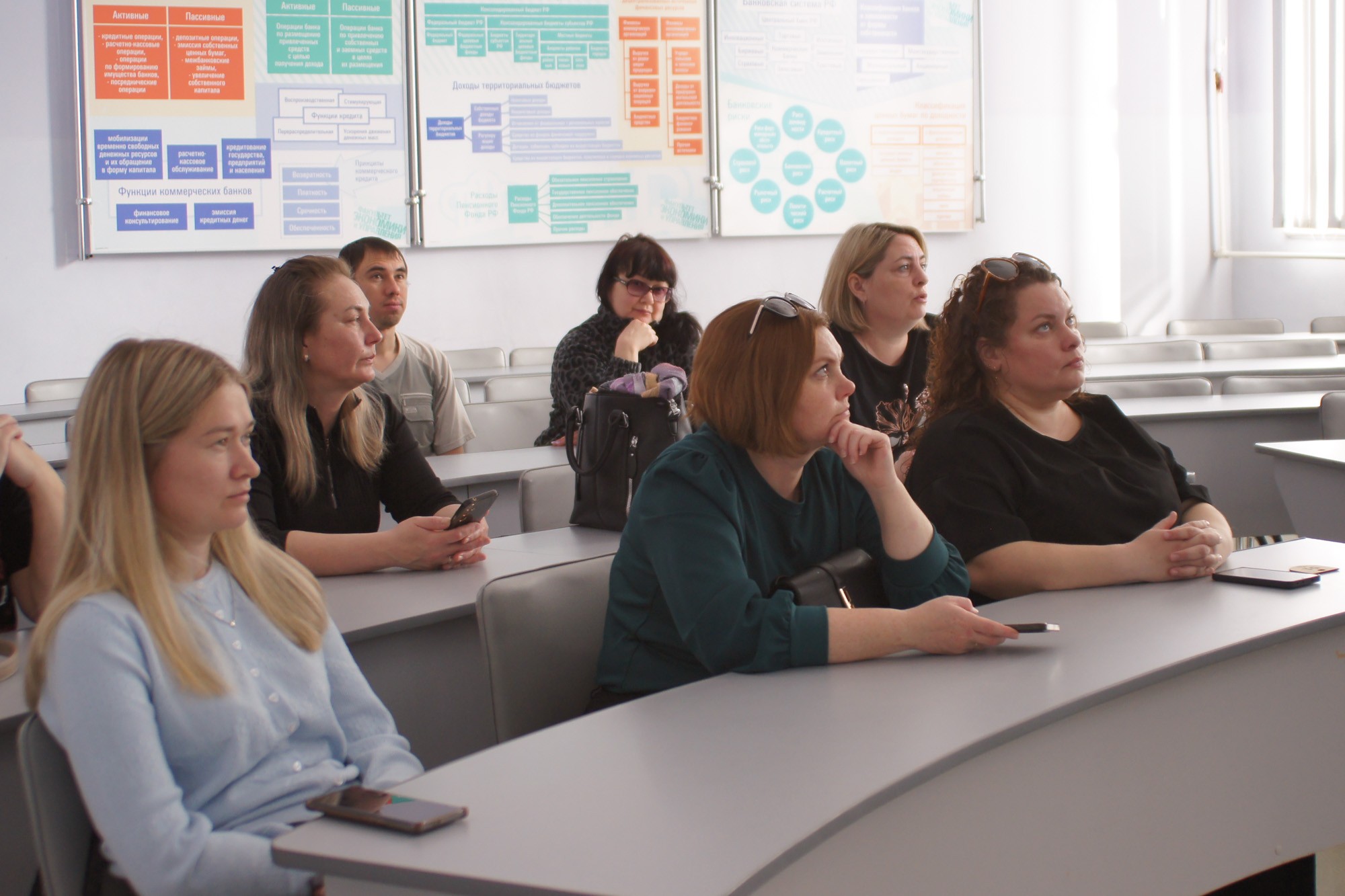 Занятия Детского университета прошли в Лаборатории умных игр и знаний Занятия Детского университета прошли в Лаборатории умных игр и знаний