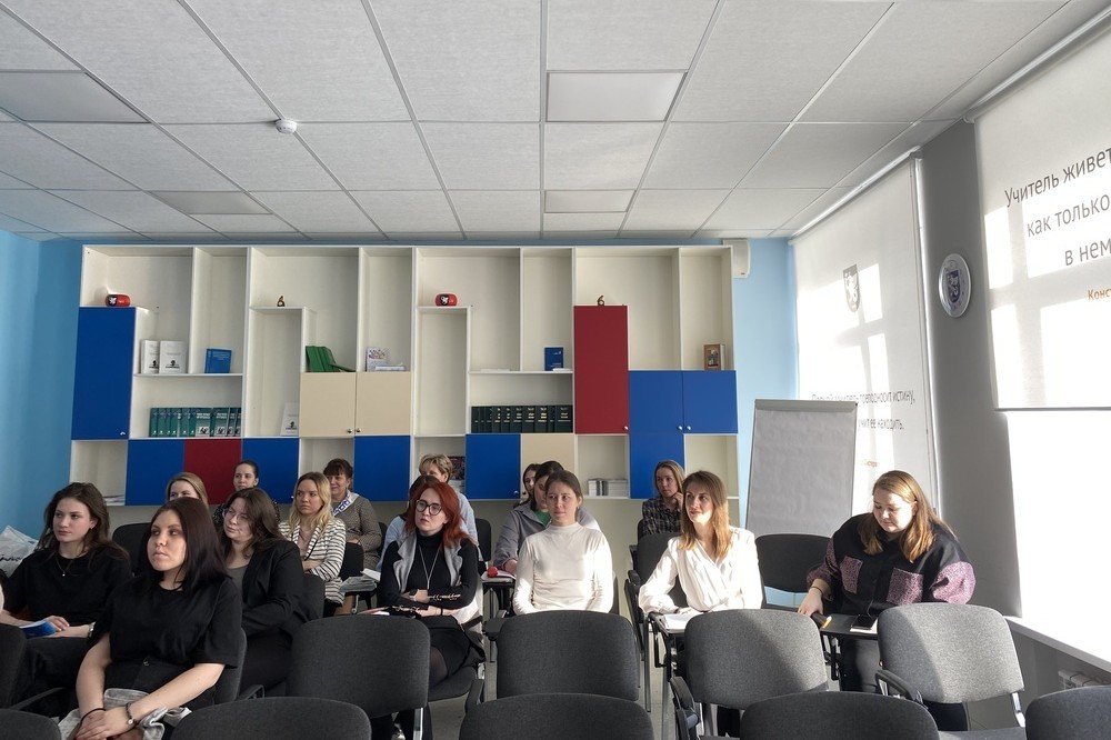 Состоялся практикум 'Стрессовые ситуации и контрмеры' для учителей ОШ 'Университетская' Состоялся практикум 'Стрессовые ситуации и контрмеры' для учителей ОШ 'Университетская'