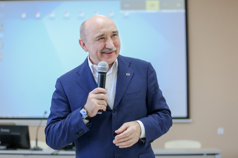 Новые магистерские программы КФУ прошли аттестацию Корпоративного университета Сбербанка Новые магистерские программы КФУ прошли аттестацию Корпоративного университета Сбербанка