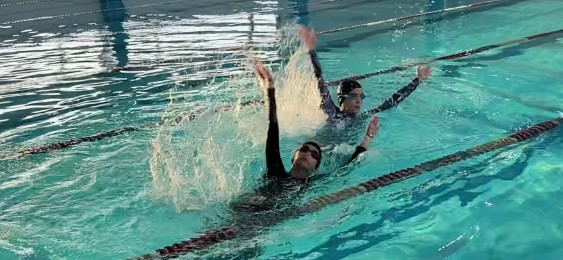 Предновогодний турнир по синхронному плаванию среди студентов третьекурсников ИФМиБ Предновогодний турнир по синхронному плаванию среди студентов третьекурсников ИФМиБ