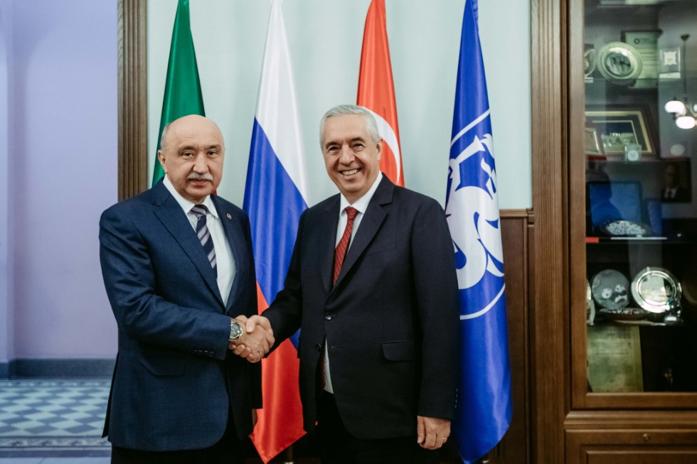 Rector Ilshat Gafurov talked with new Consul General of Turkey of Kazan Ismet Erikan