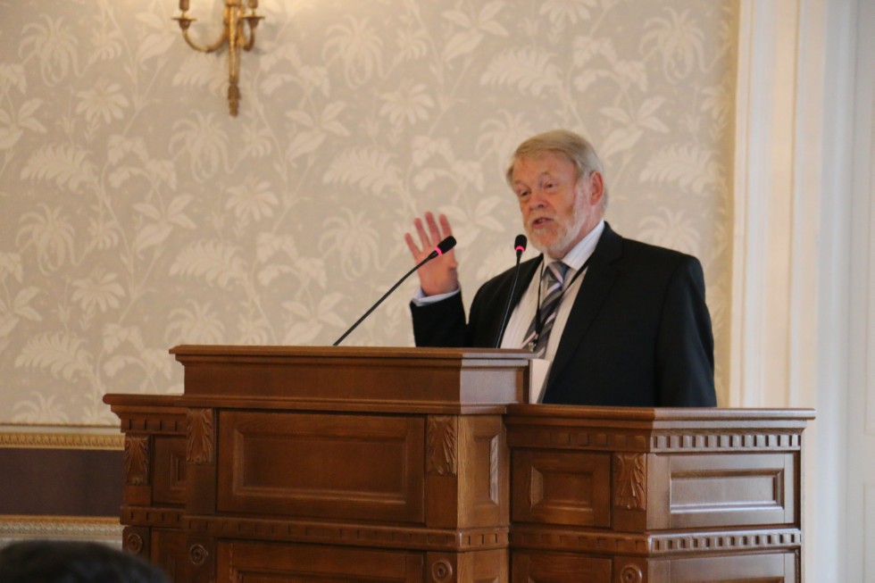 � ������ ����� �������������� ���������� � ���������������� ������ ����������� 12-� ������������� ����������� IEEE Developments in e-Systems Engineering.