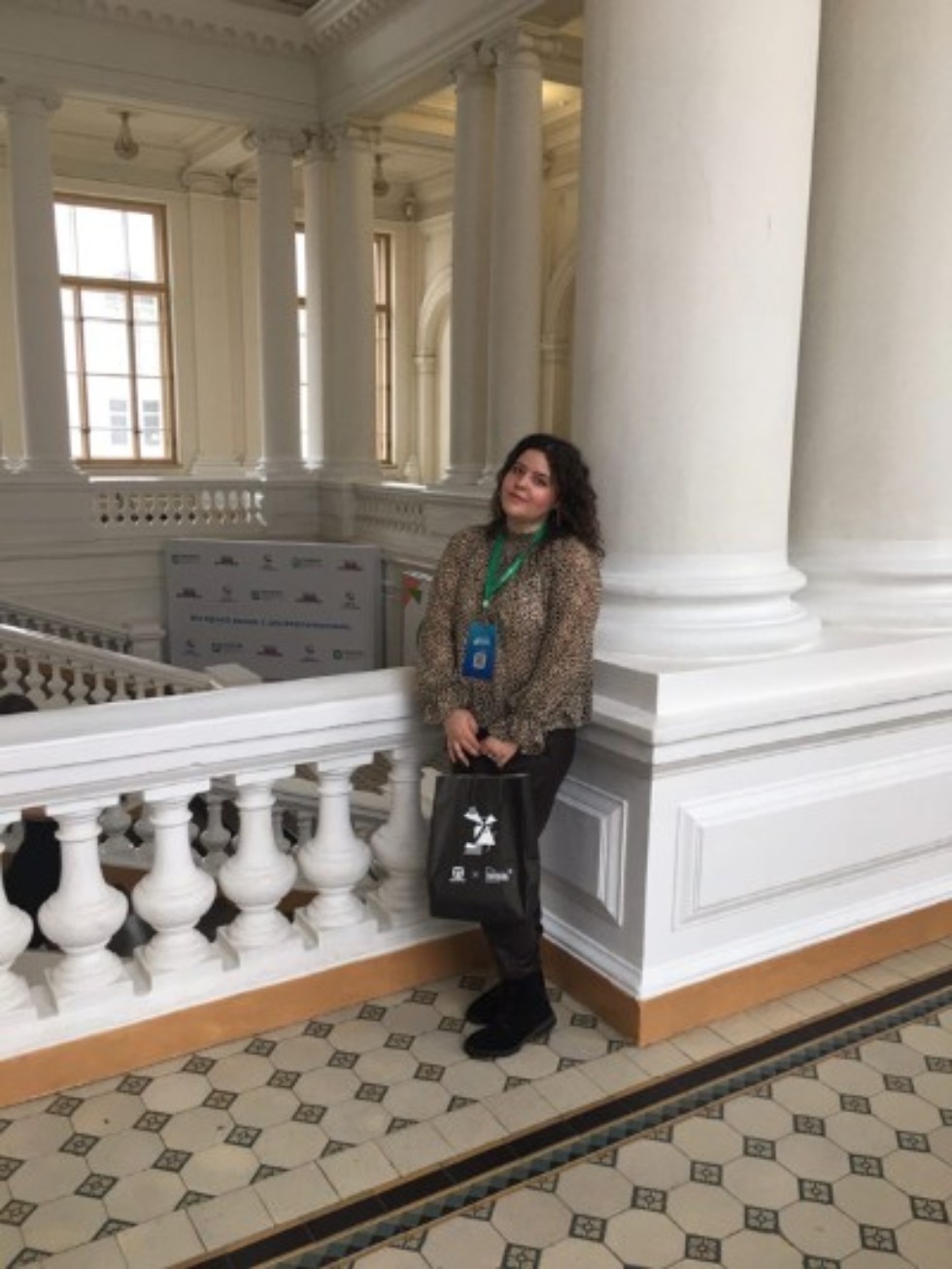 � �����-���������� ������ ��������������� ����� 'Phygital Universe'!