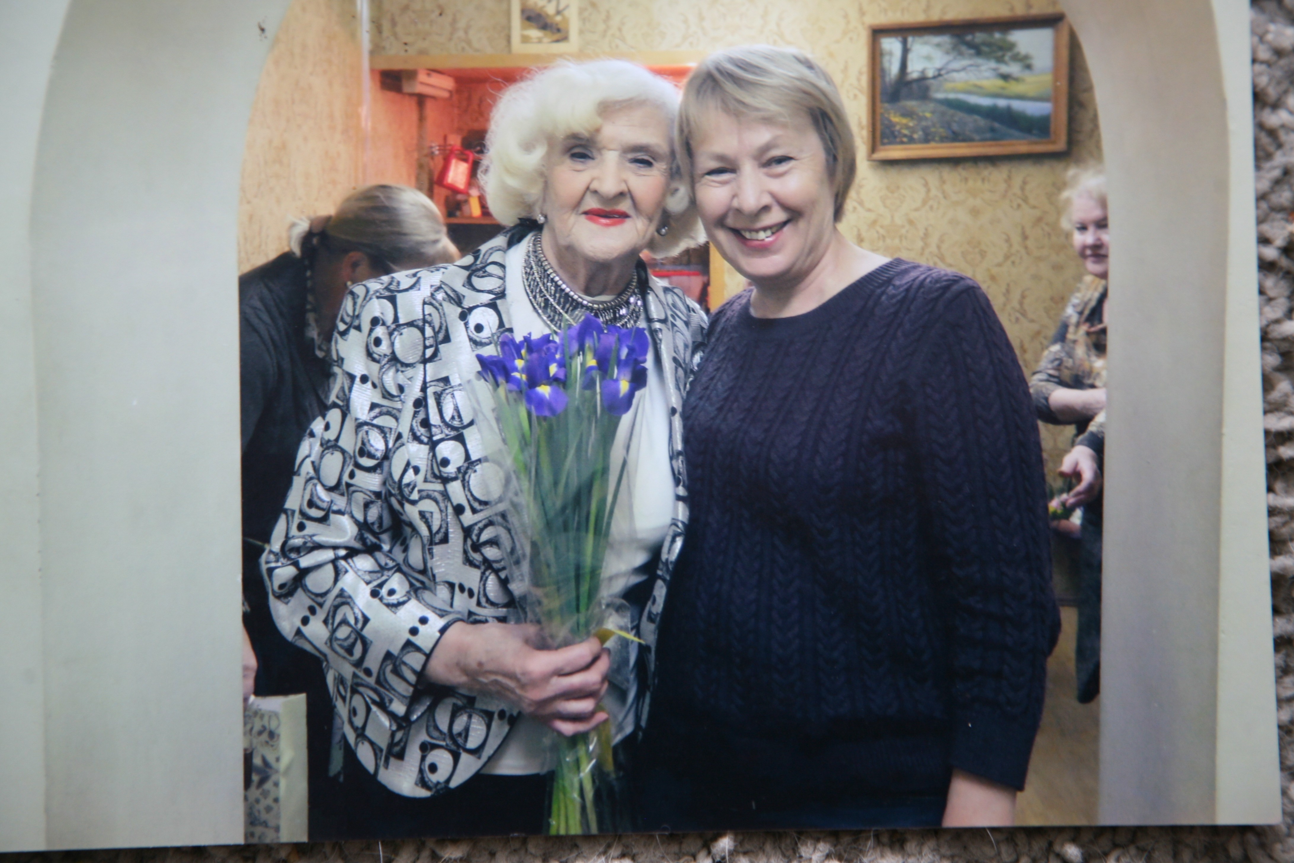 � 100-����� ������� ��������� ����� ������� ���������� ������������- ��������� �.�.