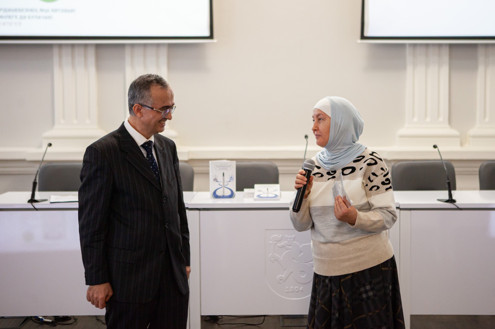 В Елабужском институте КФУ презентовали книгу Фатиха Кутлу В Елабужском институте КФУ презентовали книгу Фатиха Кутлу