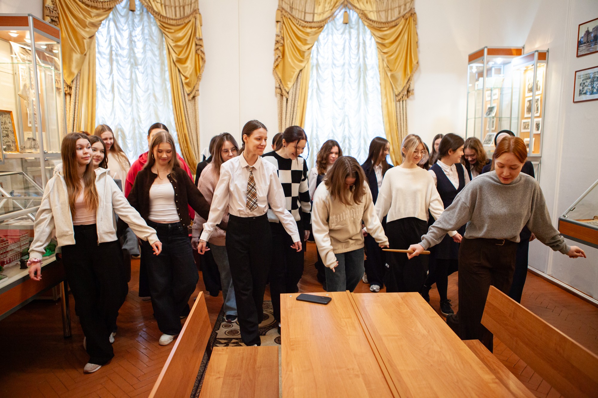 В Елабужском институте КФУ обучающиеся профильных психолого-педагогических классов изучают основы педагогики и психологии В Елабужском институте КФУ обучающиеся профильных психолого-педагогических классов изучают основы педагогики и психологии