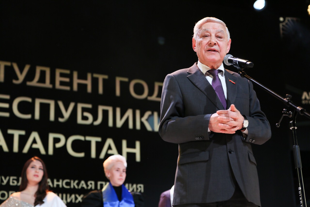 Аспирант ИТИС Артём Апурин ? 'ИТ-открытие года' Аспирант ИТИС Артём Апурин ? 'ИТ-открытие года'