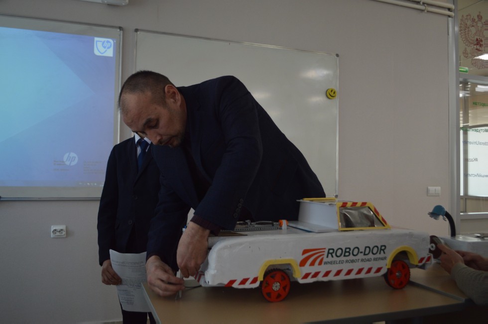 ����� ��������� ���� ������������� 