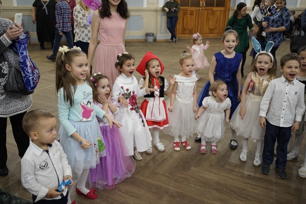 Kazan Federal University holds New Year celebrations for employees' kids