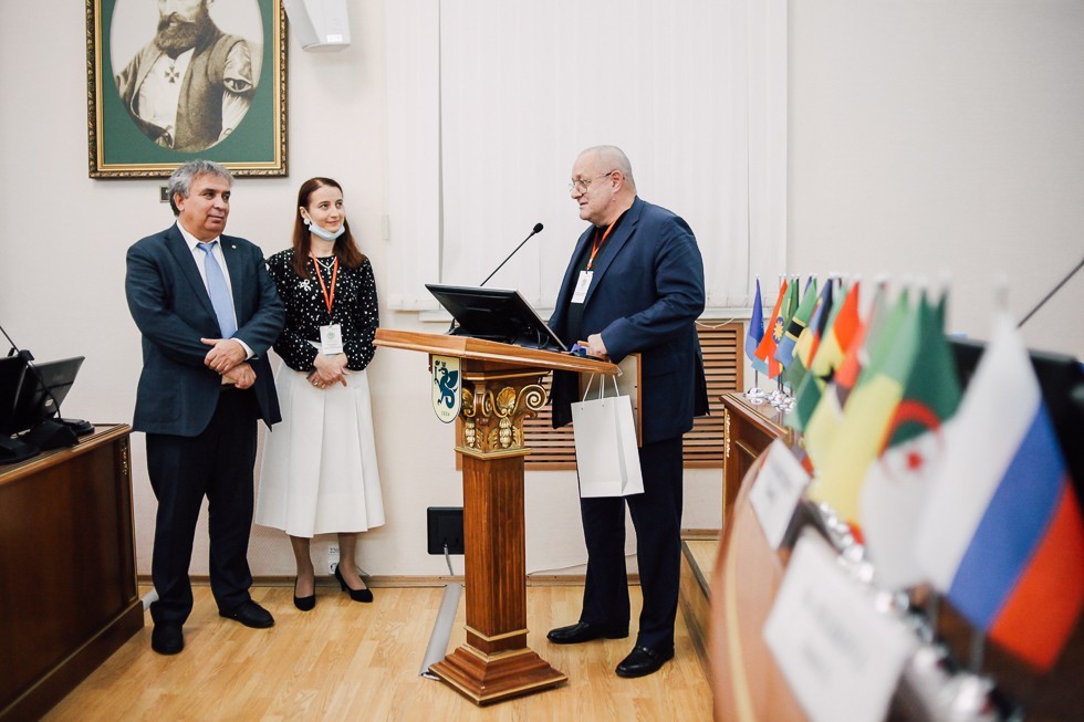 ������������� �������� ������ '������ - ������: ��������, ���������, ������� � ��������' � ���������� ������ ��������� �� ��������� ����� ������ � ���