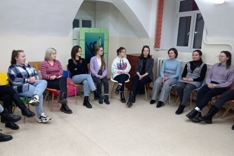 Мастер-класс от практикующего психолога 'Влияние семейных сценариев на членов семьи' Мастер-класс от практикующего психолога 'Влияние семейных сценариев на членов семьи'