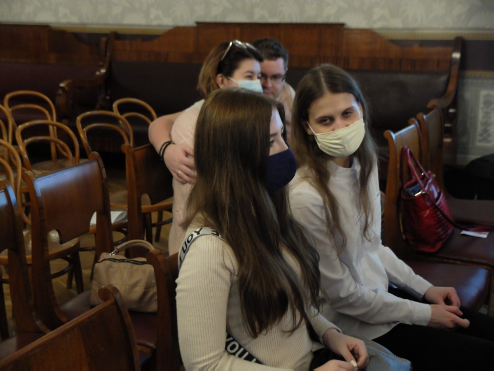 ���� 25 ���