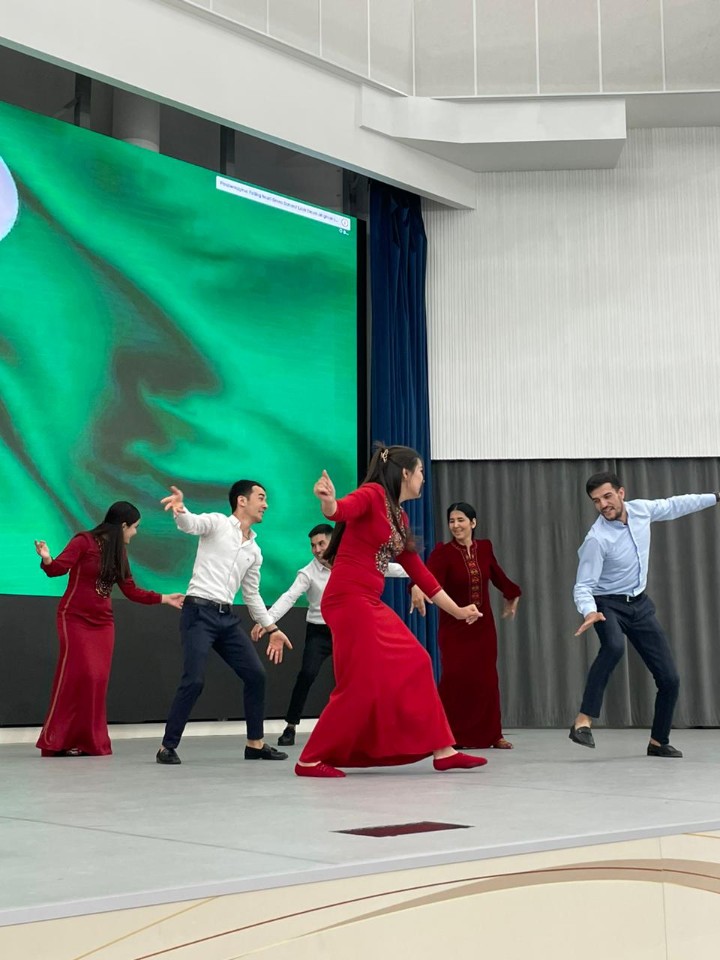 Состоялся творческий отчет будущих педагогов-филологов по летней педагогической практике Состоялся творческий отчет будущих педагогов-филологов по летней педагогической практике