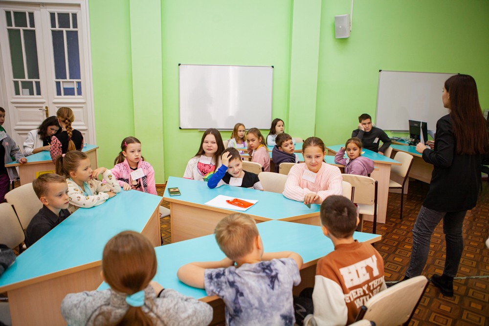 В Елабужском институте состоялись занятия Детского университета В Елабужском институте состоялись занятия Детского университета