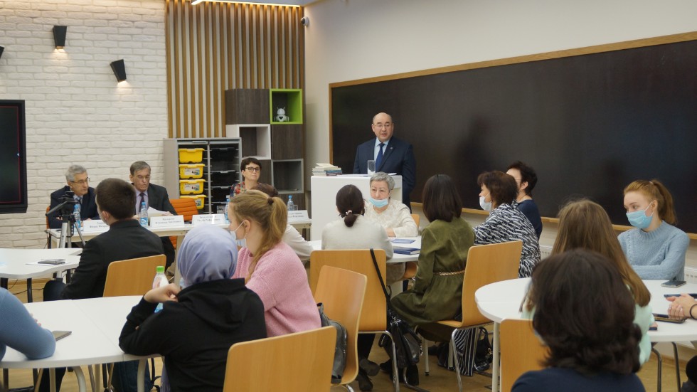 �������� ������������� ������-������������ �����������, ����������� 100-����� �� ��� �������� ��������� ��� ���������