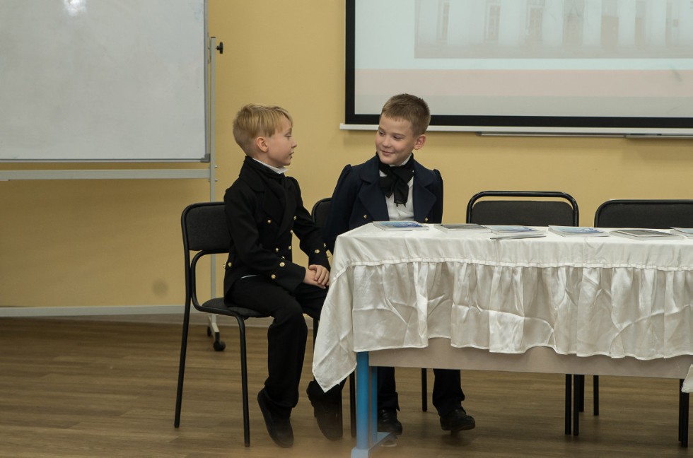 В детском театре КФУ 'Радуга' прошла премьера спектакля 'Россия мне раскрылась в тебе, Казанский университет!' В детском театре КФУ 'Радуга' прошла премьера спектакля 'Россия мне раскрылась в тебе, Казанский университет!'