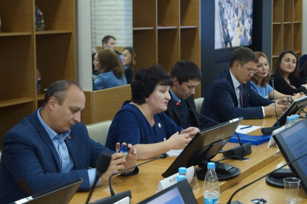 Patriotism yesterday and today: Does Russia need patriots?