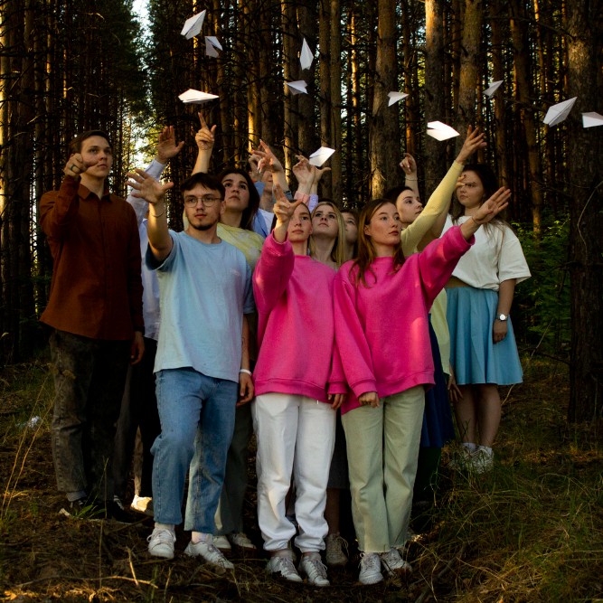 Традиционная фотосессия танцевального коллектива 'Шаг вперёд' Традиционная фотосессия танцевального коллектива 'Шаг вперёд'