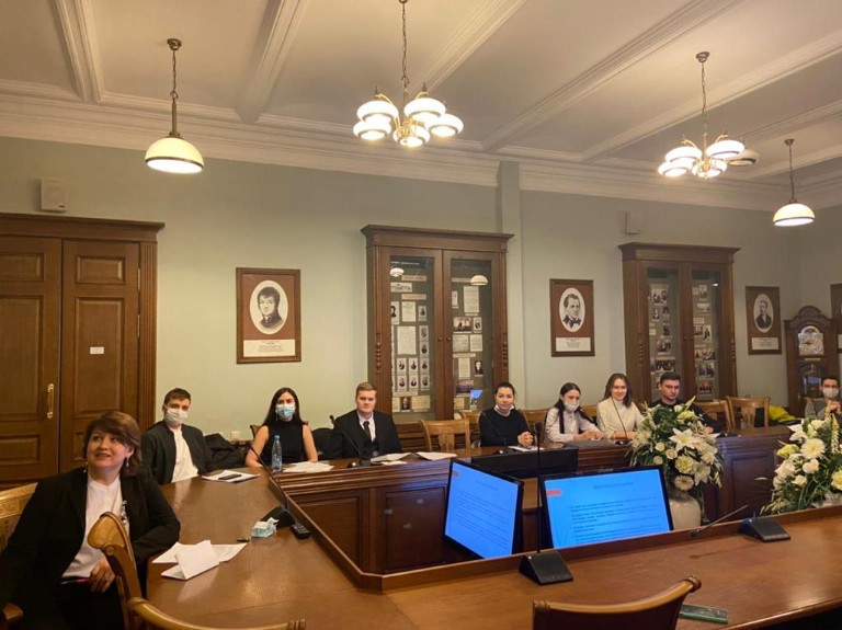 Круглый стол Круглый стол