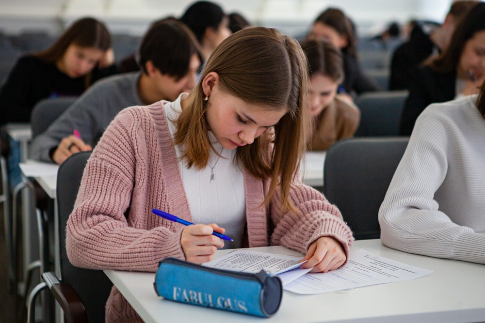 В Елабужском институте состоялась Республиканская олимпиада для школьников 'Педагогика ? первое и высшее из искусств...' В Елабужском институте состоялась Республиканская олимпиада для школьников 'Педагогика ? первое и высшее из искусств...'