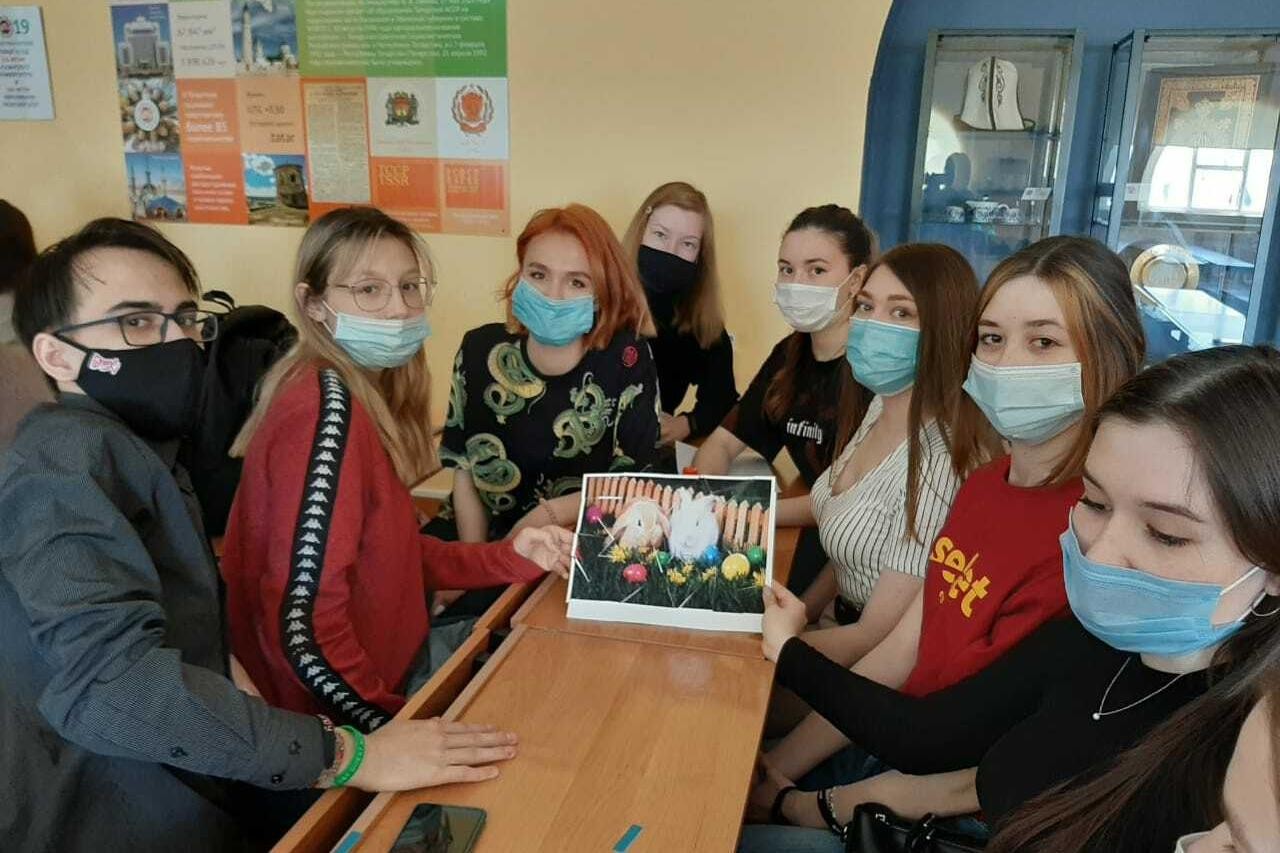 Wir feiern Ostern! Wir feiern Ostern!