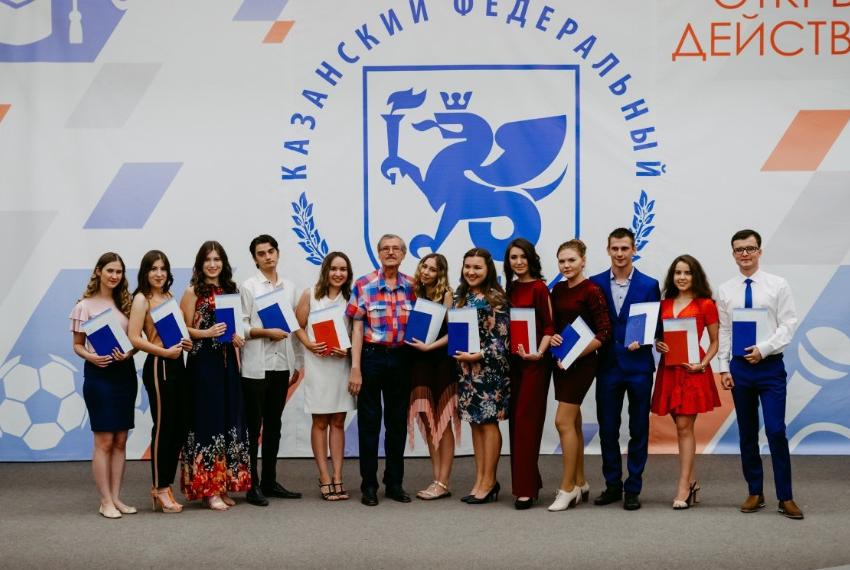 '���� �����������, ��� �������, ������� ����������, ��������� ������������!' (�������������� ����������� � ��������� ������������� ���������)