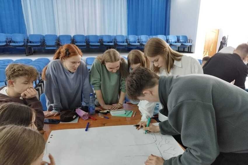 Лекции, тренинг, квиз, подготовка к ЕГЭ: в Бугульме прошли занятия психолого-педагогических классов Лекции, тренинг, квиз, подготовка к ЕГЭ: в Бугульме прошли занятия психолого-педагогических классов